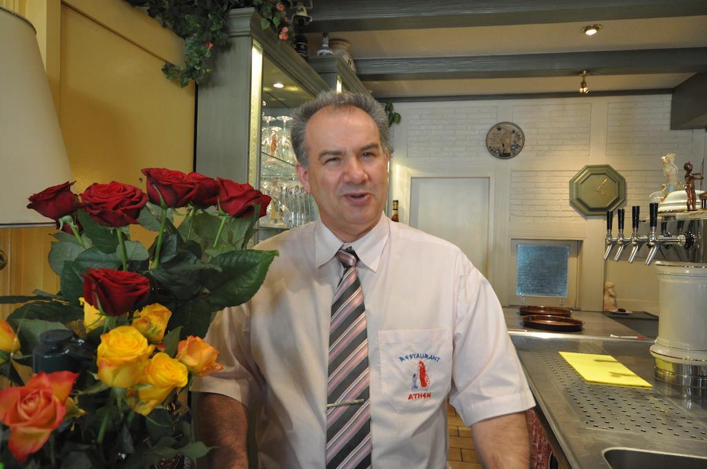 Hotel Restaurant "Athen" Munstermaifeld Bagian luar foto