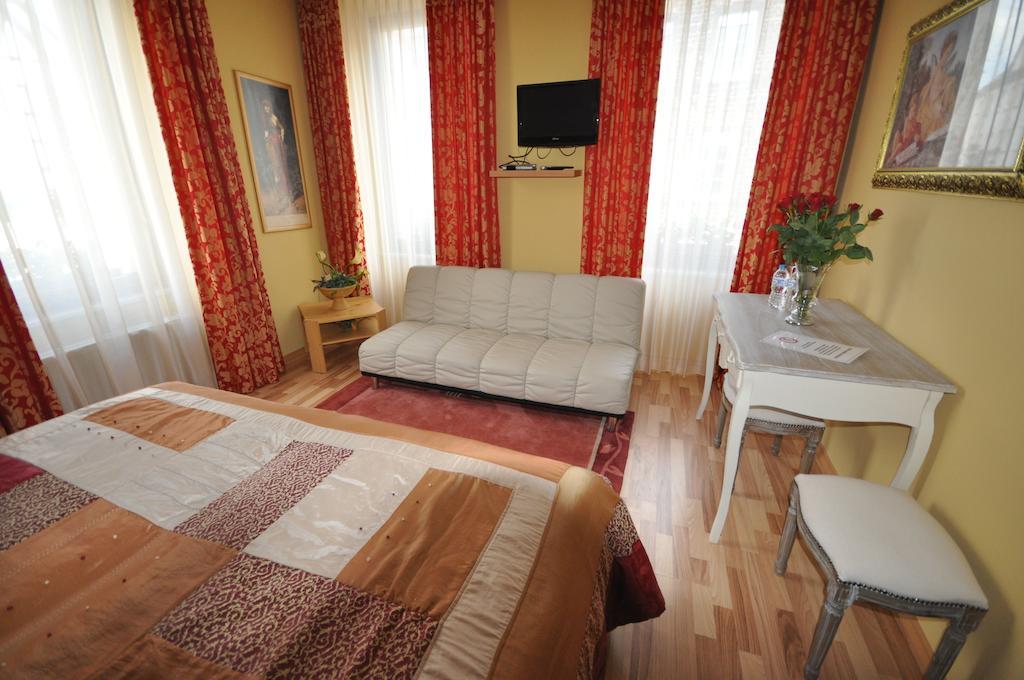 Hotel Restaurant "Athen" Munstermaifeld Bagian luar foto